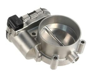 Kaasuläppäyksikkö, reikä 82 mm, reikäväli 4 X 106 (Bosch 0280750047)