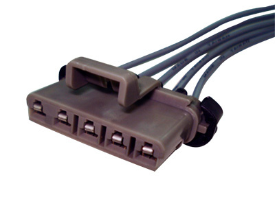 5-pole female connector with wires.