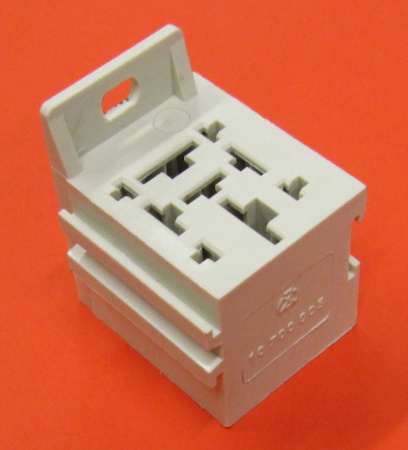 Relay holder for power relays (70A), terminals not incl.