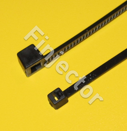 Nippuside 200 X 4.6mm, musta (100 kpl pussi)