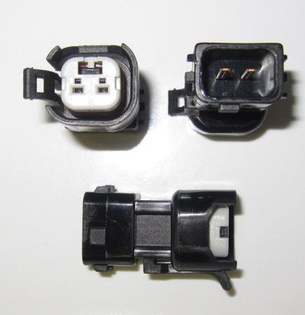 Liitinadapteri USCAR --> HONDA / Hayabusa . Suuttimessa USCAR, johtosarjassa Honda / Hayabusa. Vesitiivis adapteri ilman johtoja. (USCAR-HON)