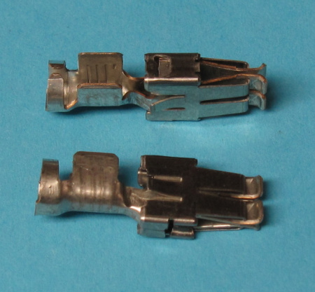 AMP Tyco SPT, Female Blade Terminal Sleeve, 1.5- 2.5 mm²