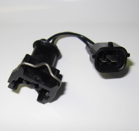 Liitinadapterijohto Jetronic --> ND. Suuttimessa Jetronic (EV1), autossa Nippon Denso-tyyppi.