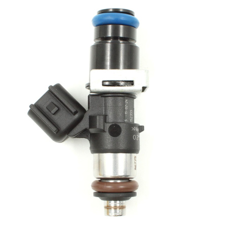 EV14, 1500 cc, 8.5 Ohm, C, USCAR, O-O 49 mm, ylä jatkoholkilla ja suodattimella (Bosch 0280158677-M14-2)