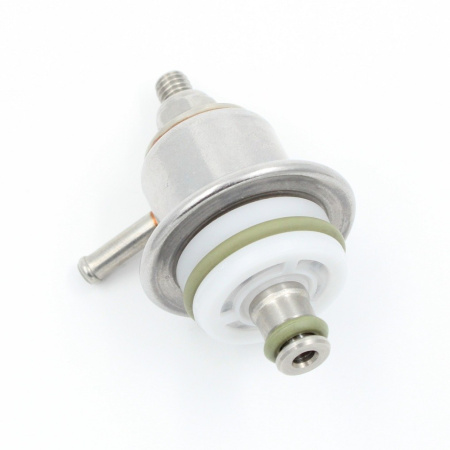 Adjustable fuel pressure regulator 1-5 bar, tip diameter 9 mm. Bosch mini size. Big return line diameter.