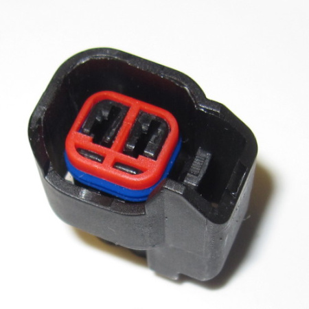 USCAR connector for EV14 injectors, smaller